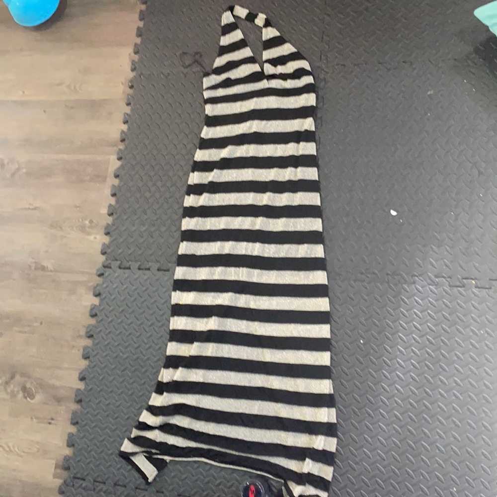 H and M gold and black dress